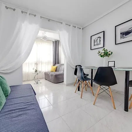 Penthouse Duplex-torrevieja, Close To The Appartement Torrevieja